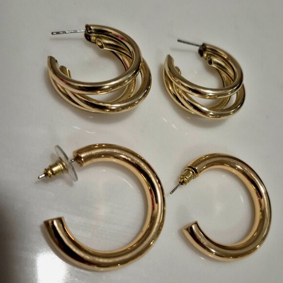 Earrings....lots of silver and gold earrings! - Picture 6 of 12